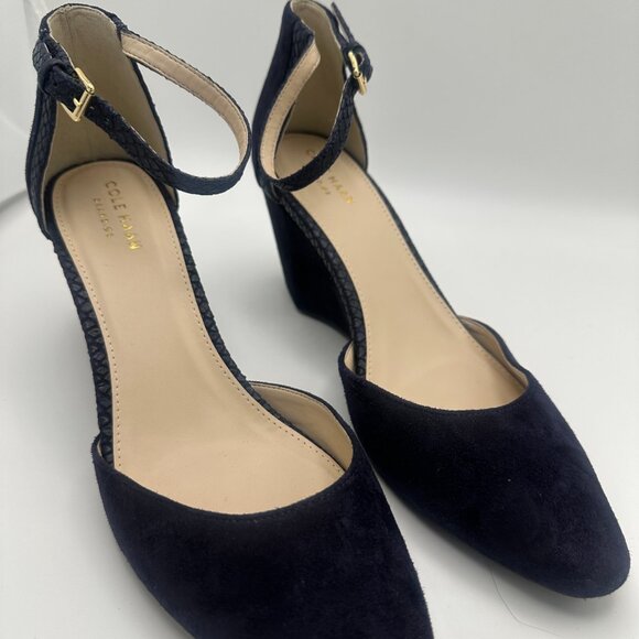 NEW Cole Haan Lara Ankle Strap Pump Womens Size 8.5 Marine Blue Suede Wedge - Picture 3 of 8